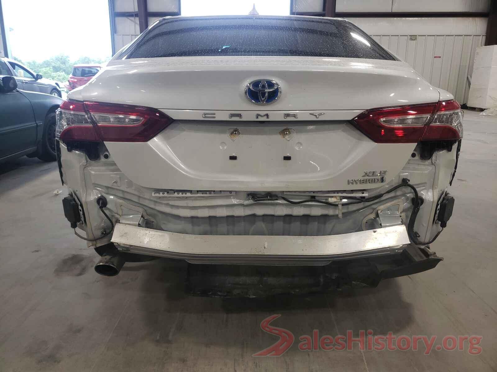 4T1B21HK5JU009426 2018 TOYOTA CAMRY