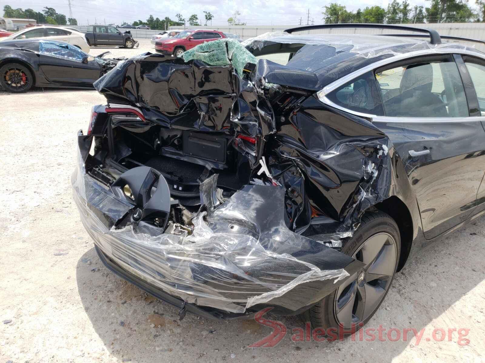 5YJ3E1EA2KF297699 2019 TESLA MODEL 3