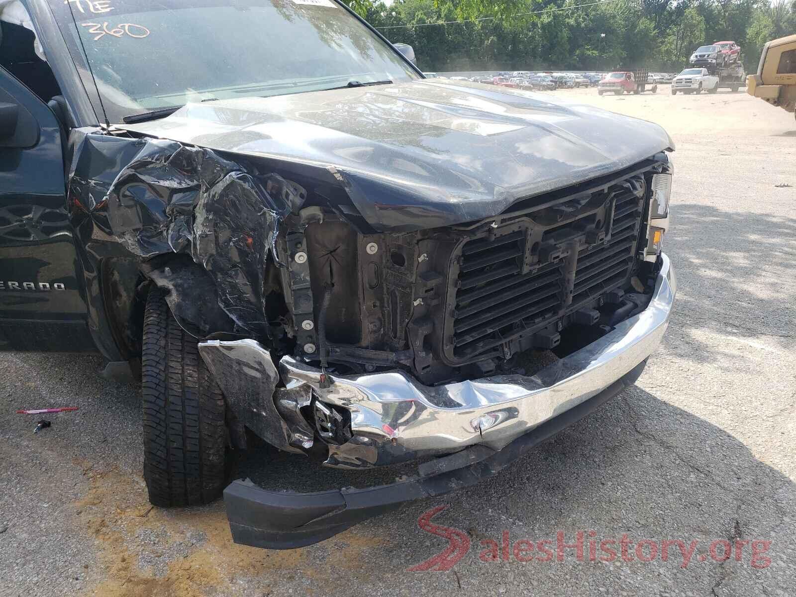 1GCRCREH2JZ307717 2018 CHEVROLET SILVERADO