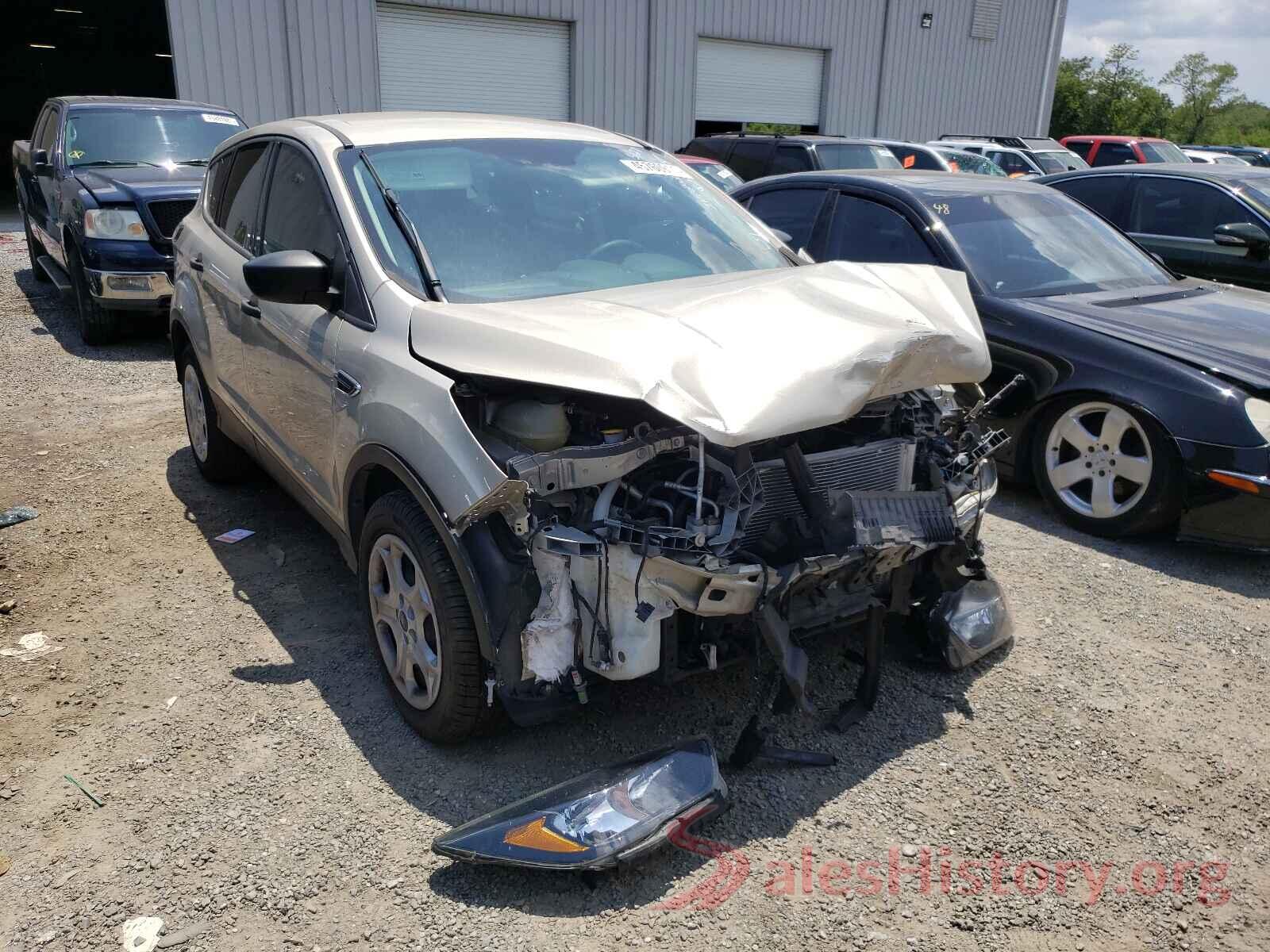 1FMCU0F79JUA02115 2018 FORD ESCAPE