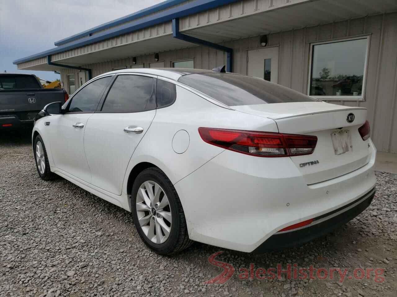 5XXGT4L32JG238001 2018 KIA OPTIMA