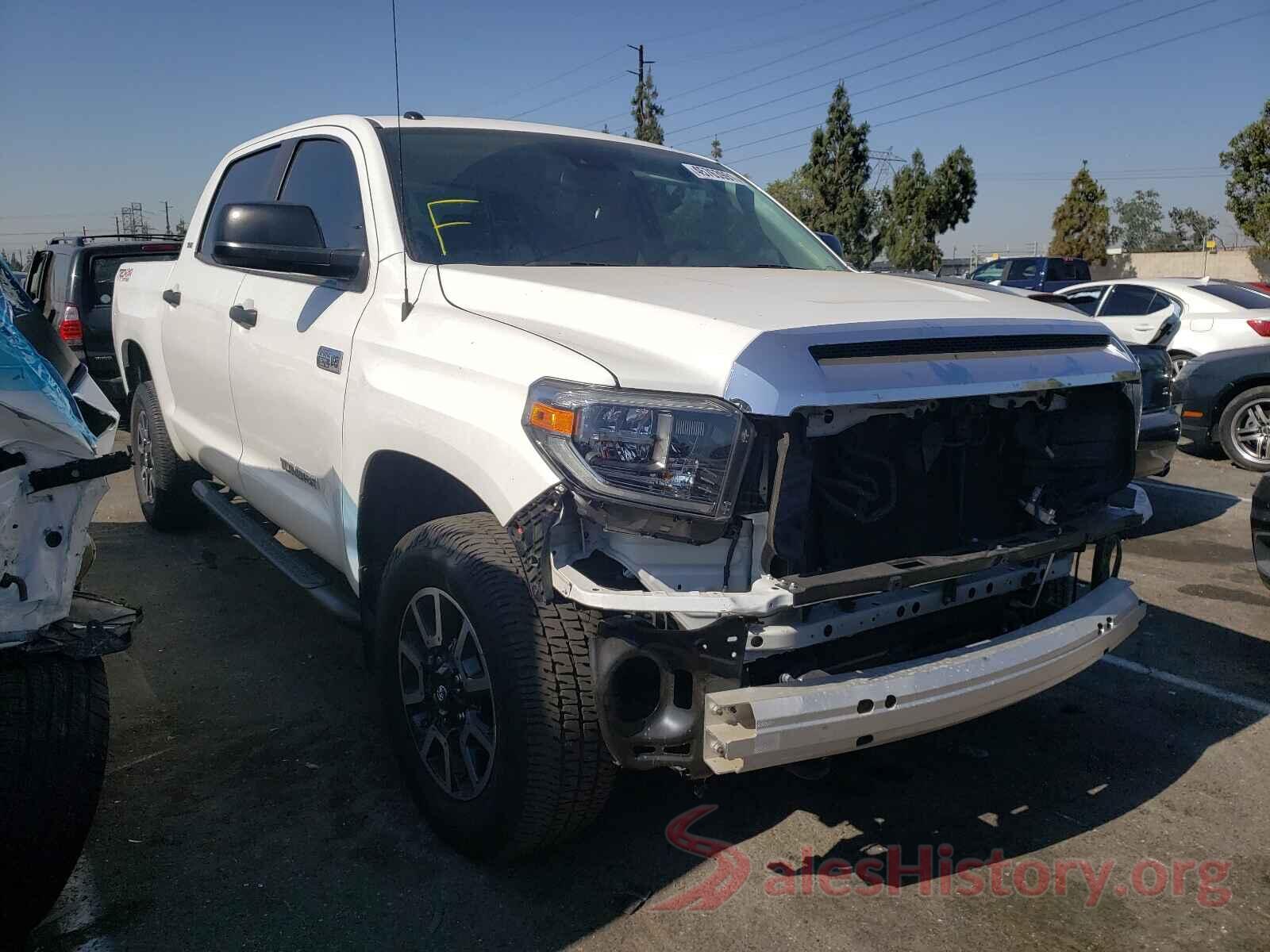 5TFDY5F1XJX741207 2018 TOYOTA TUNDRA