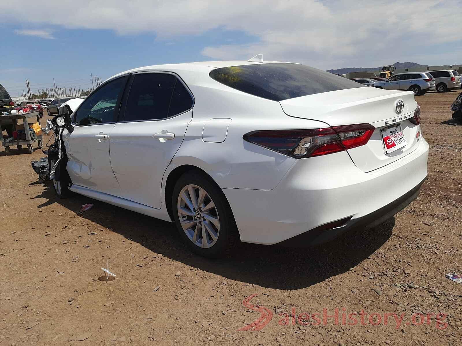 4T1C11AK6MU569512 2021 TOYOTA CAMRY