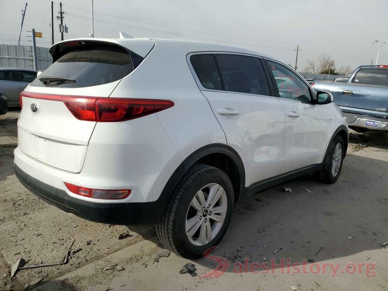 KNDPMCAC9J7327230 2018 KIA SPORTAGE