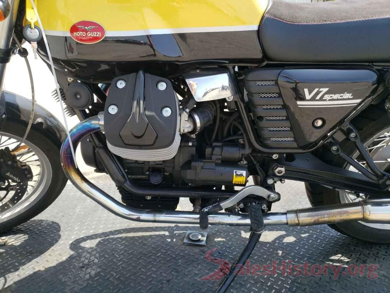 ZGULWU012DM200028 2013 MOTO GUZZI MOTORCYCLE