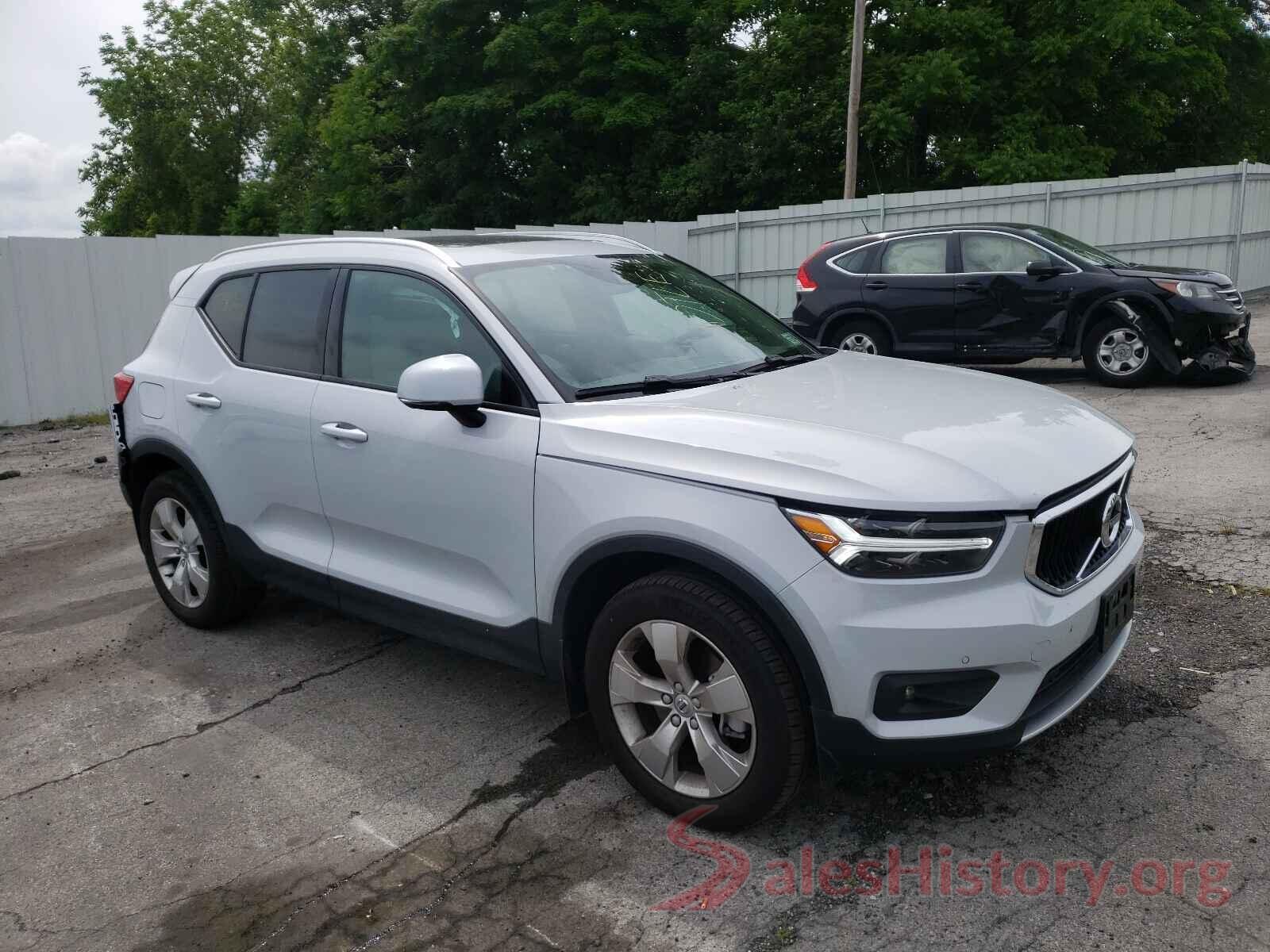 YV4162UK9M2456077 2021 VOLVO XC40