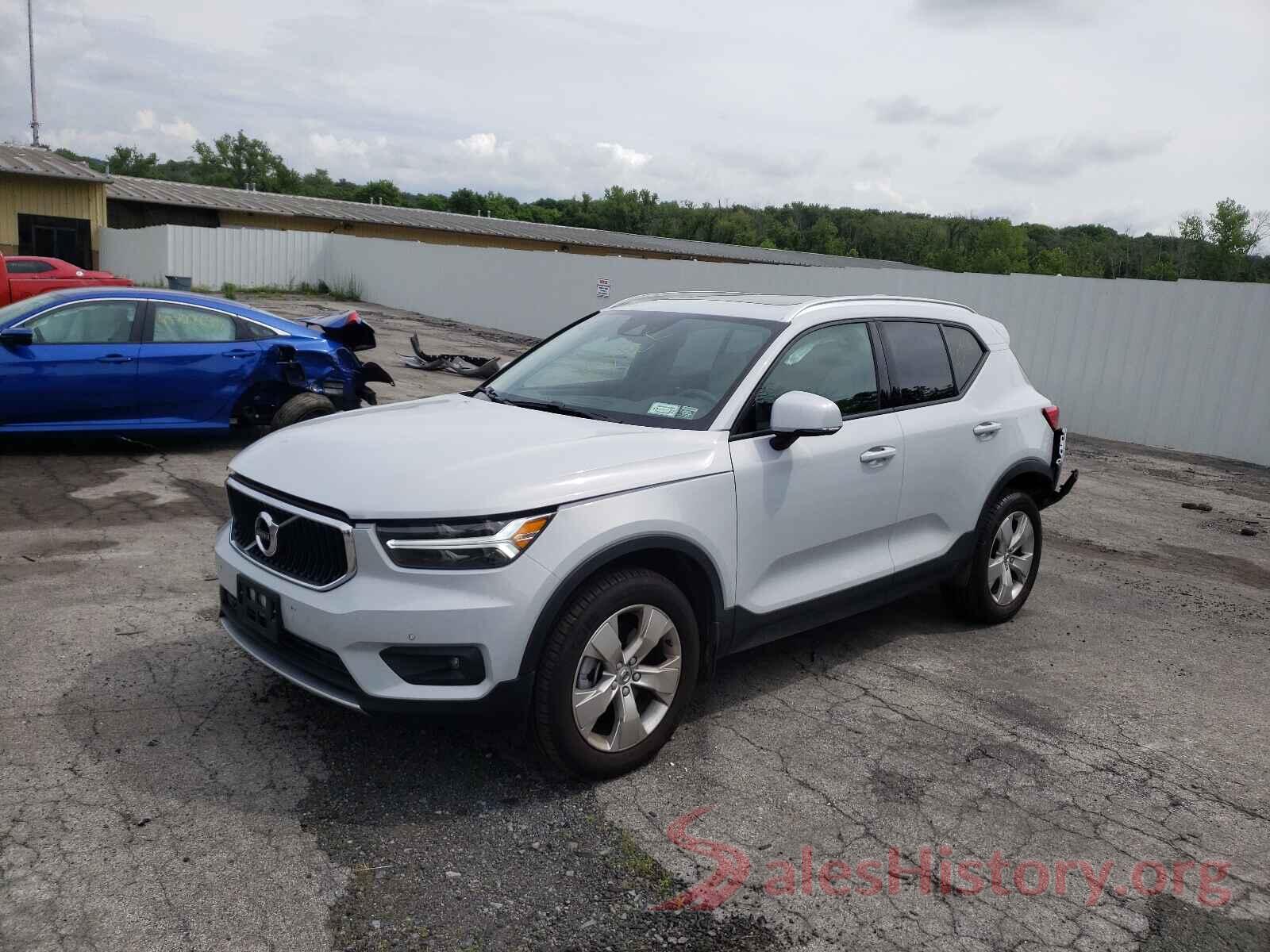 YV4162UK9M2456077 2021 VOLVO XC40