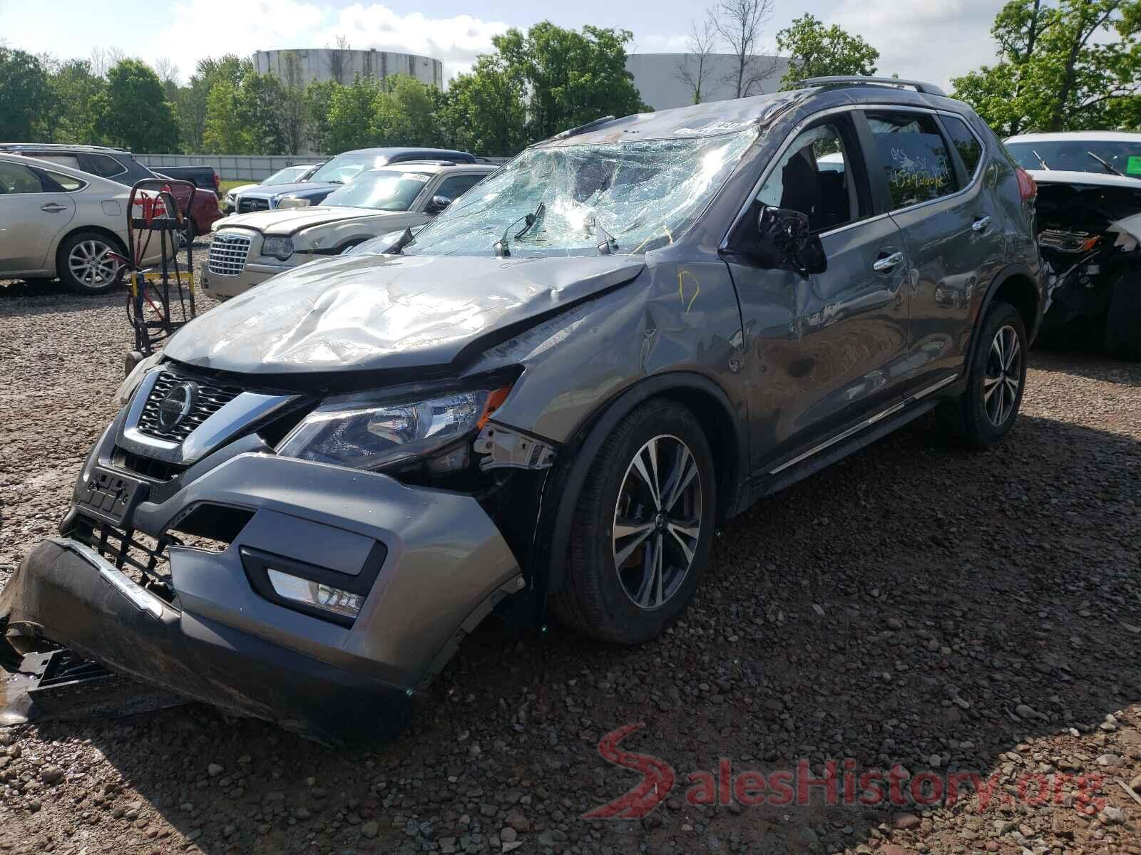 JN8AT2MV0JW321973 2018 NISSAN ROGUE