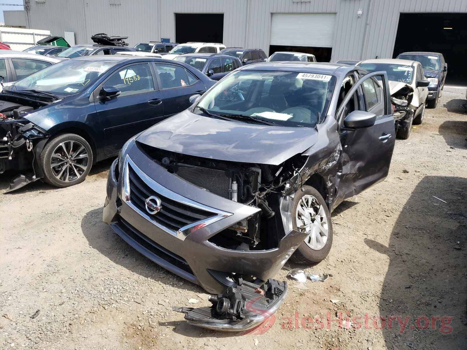 3N1CN7AP3HL868241 2017 NISSAN VERSA