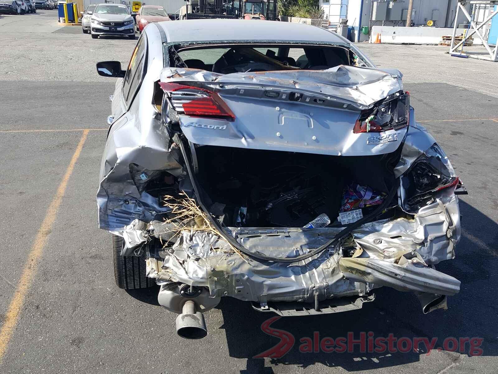 1HGCR2F18HA214580 2017 HONDA ACCORD