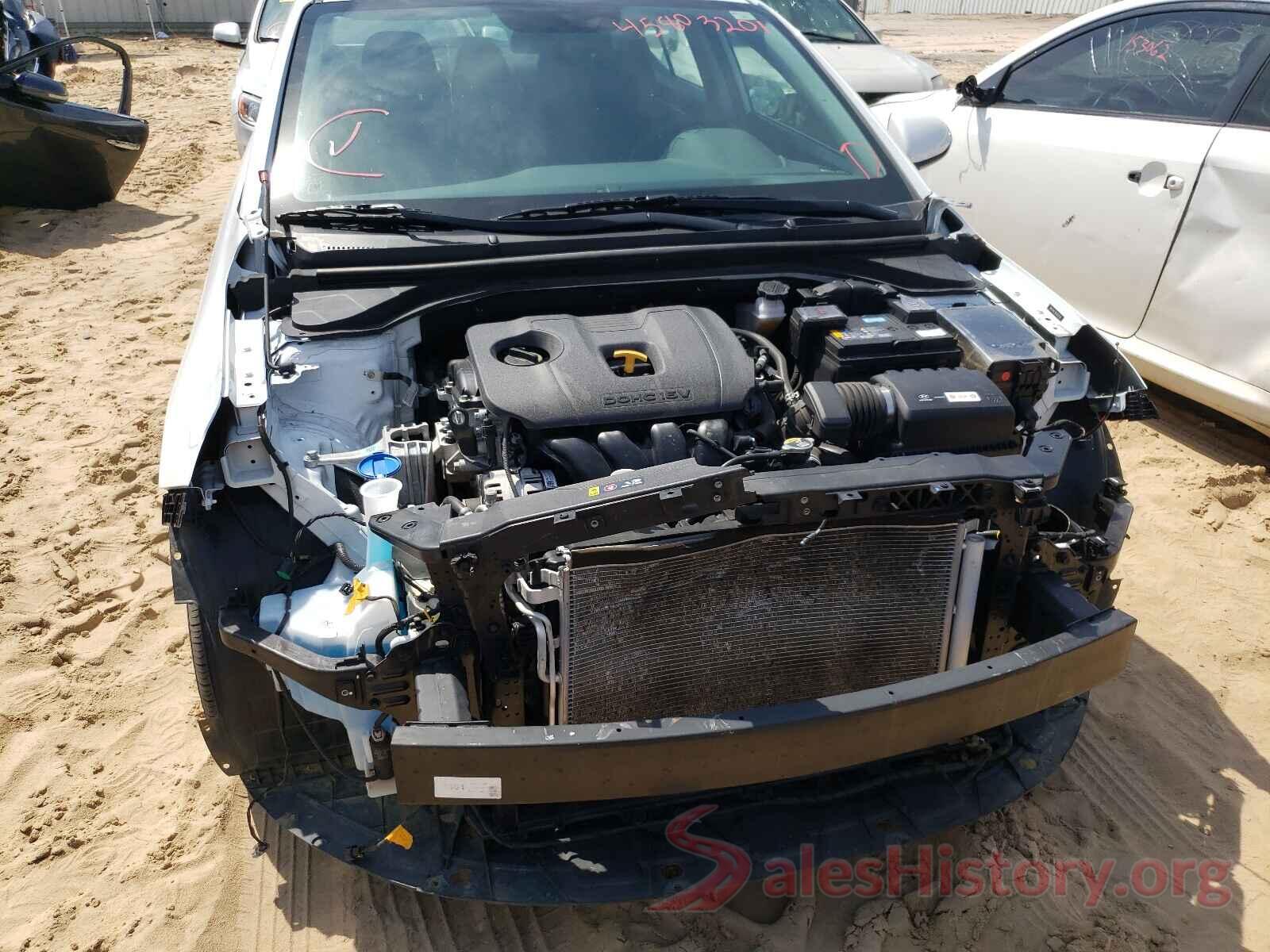 5NPD74LF3KH425724 2019 HYUNDAI ELANTRA