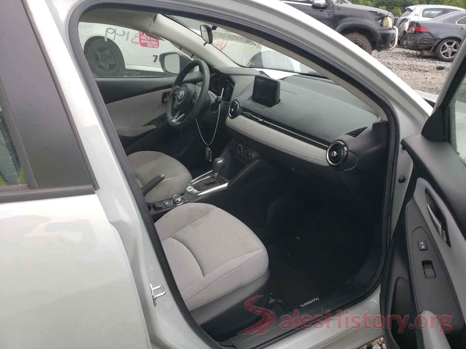 3MYDLBYV8KY523801 2019 TOYOTA YARIS