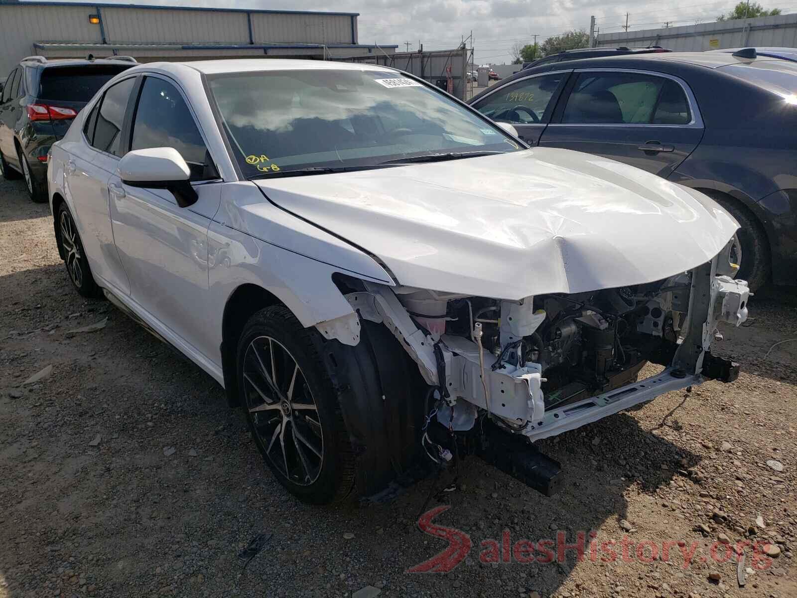 4T1G11AK7MU526878 2021 TOYOTA CAMRY