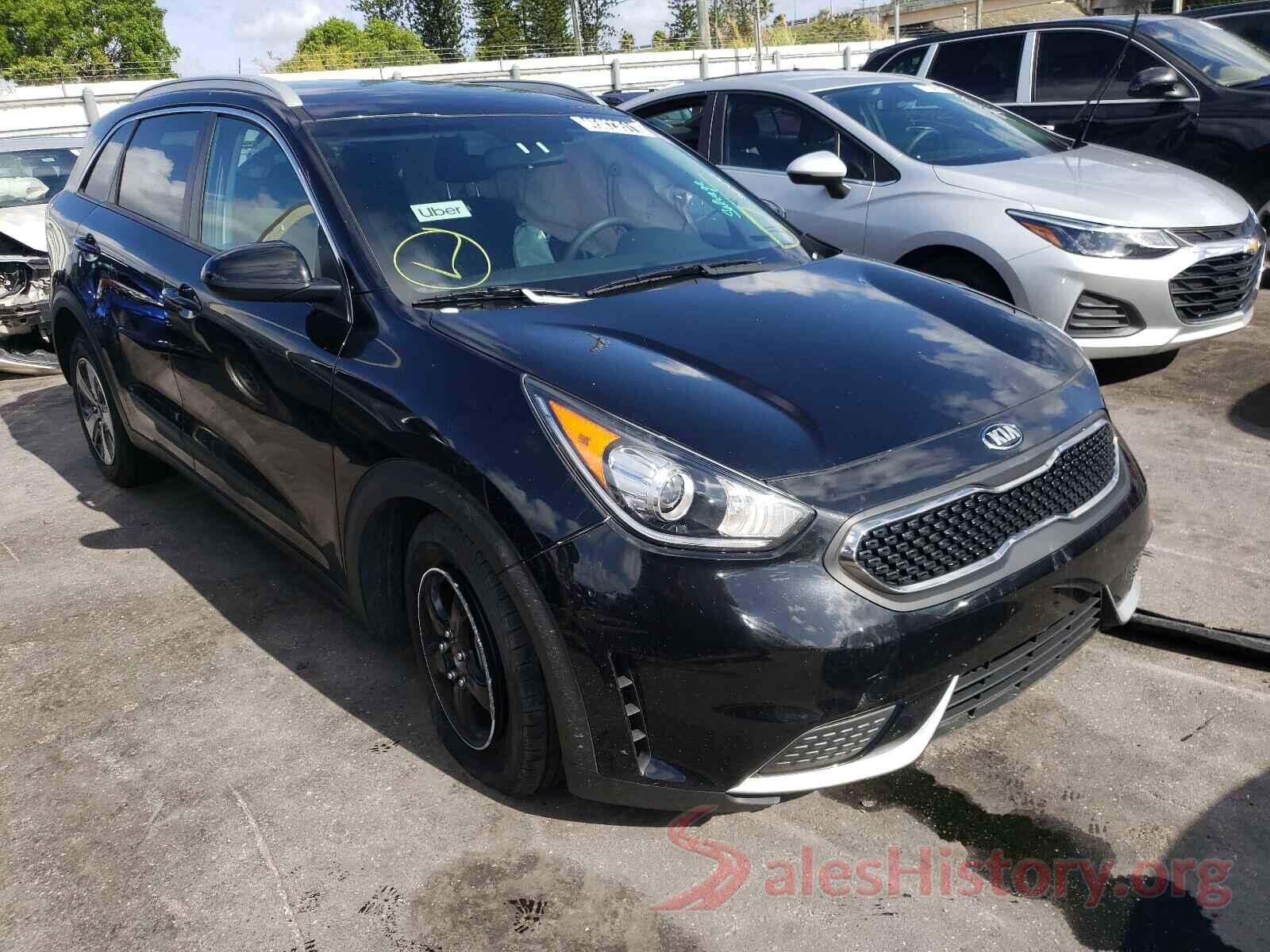 KNDCB3LC3K5217885 2019 KIA NIRO