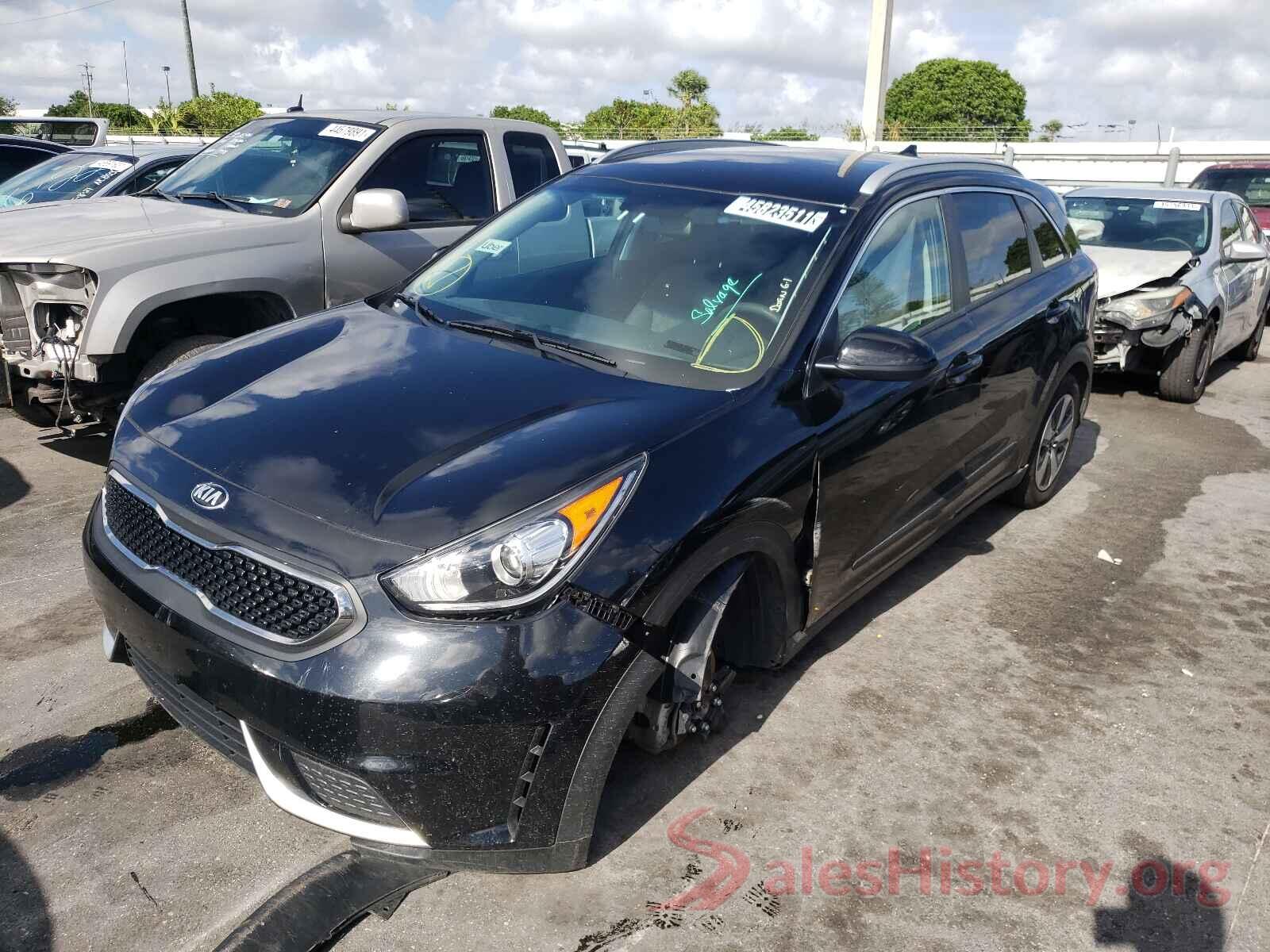 KNDCB3LC3K5217885 2019 KIA NIRO