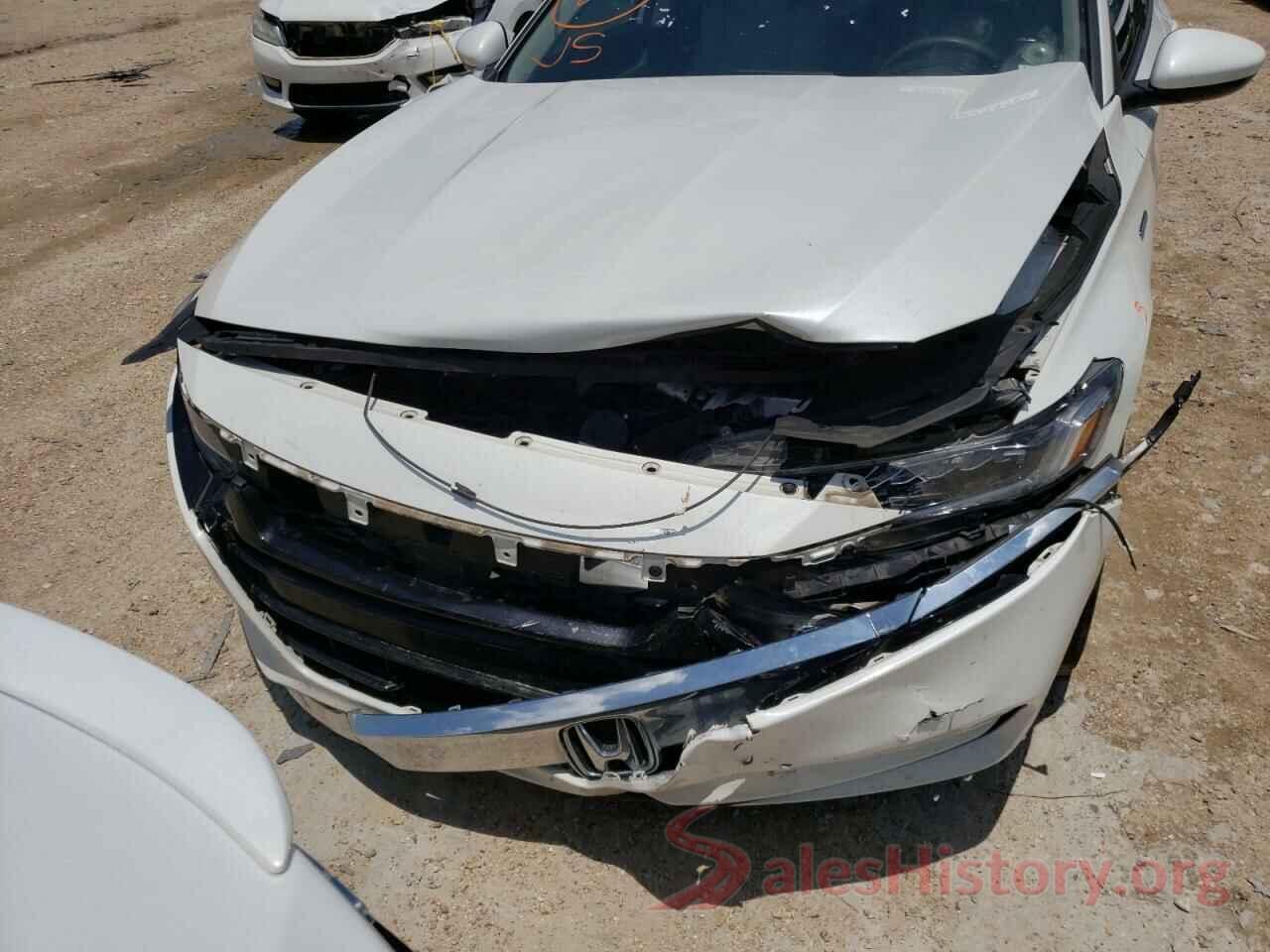 1HGCV3F10JA010444 2018 HONDA ACCORD