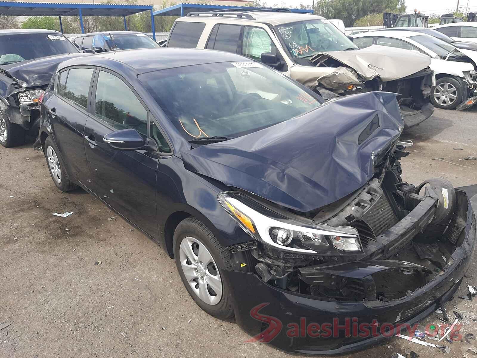 KNAFK5A88H5696916 2017 KIA FORTE