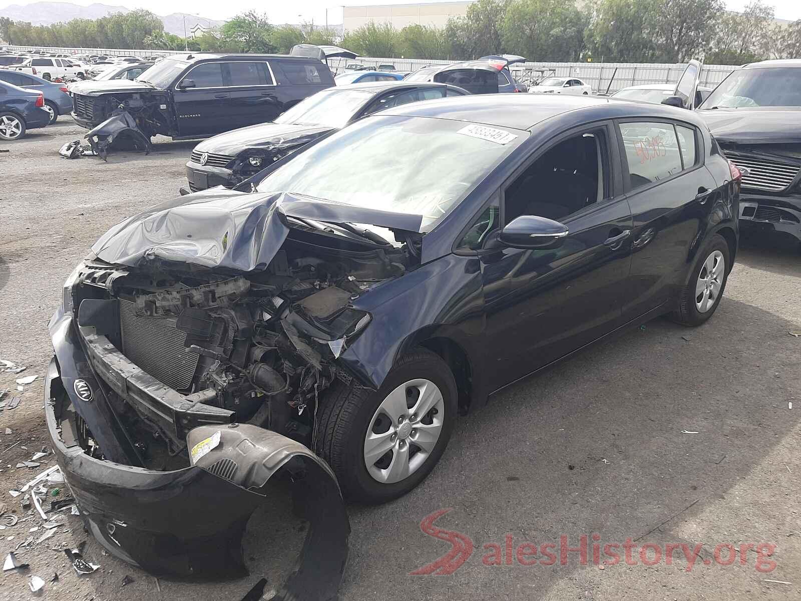 KNAFK5A88H5696916 2017 KIA FORTE