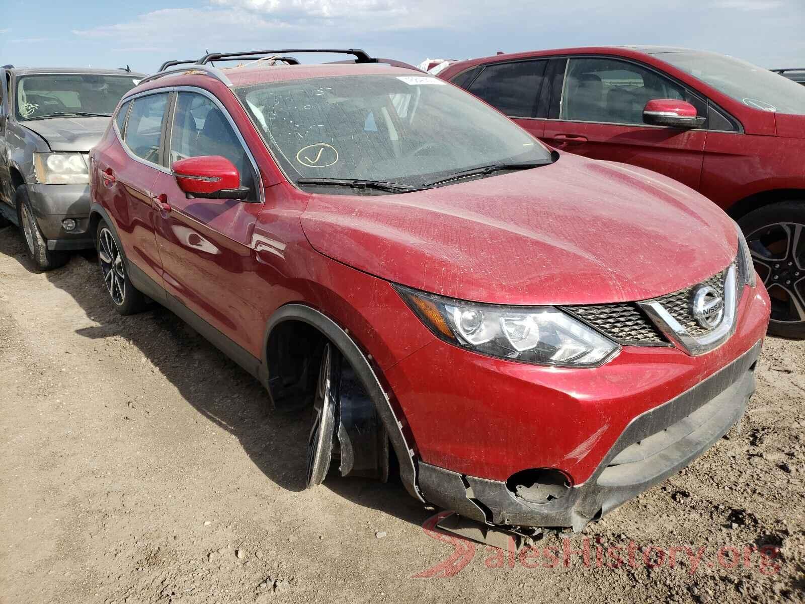 JN1BJ1CR2JW209960 2018 NISSAN ROGUE