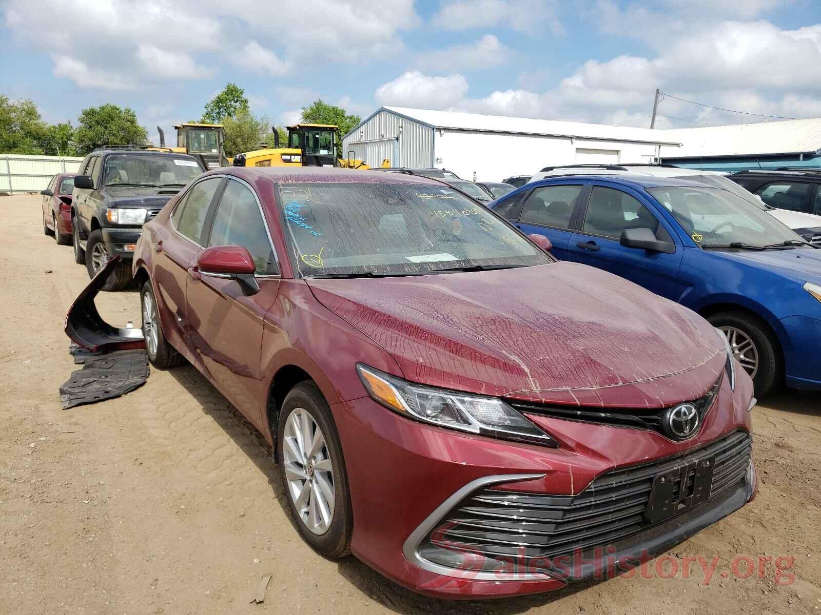 4T1C11AKXMU408628 2021 TOYOTA CAMRY