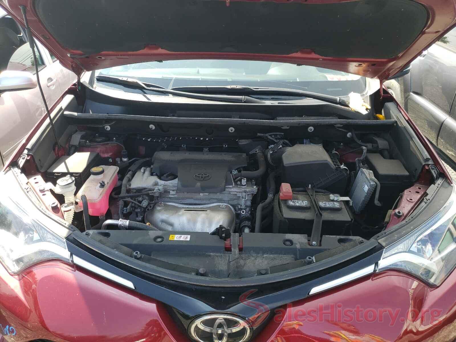 2T3RFREV8JW850440 2018 TOYOTA RAV4