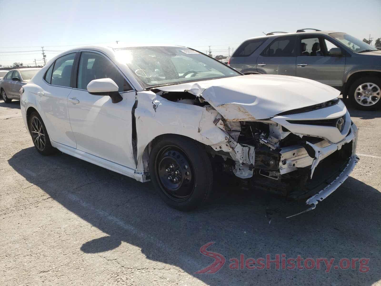 4T1G11AK3MU550465 2021 TOYOTA CAMRY