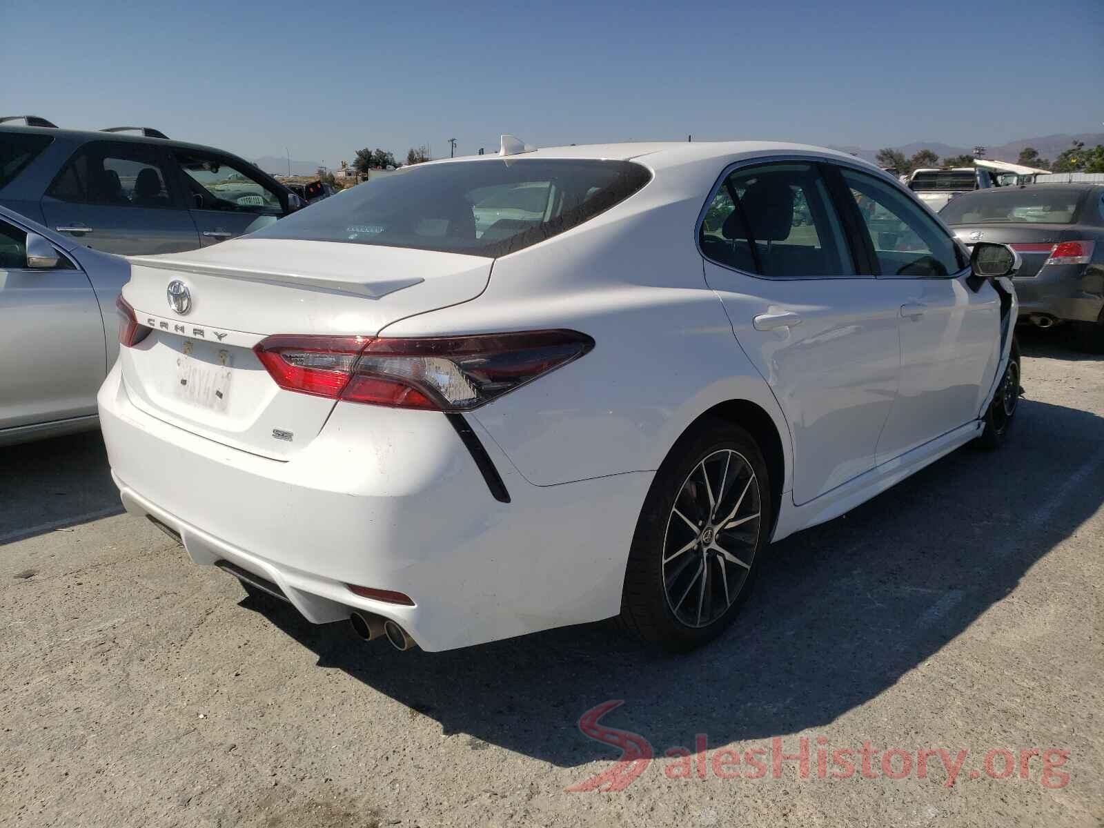 4T1G11AK3MU550465 2021 TOYOTA CAMRY