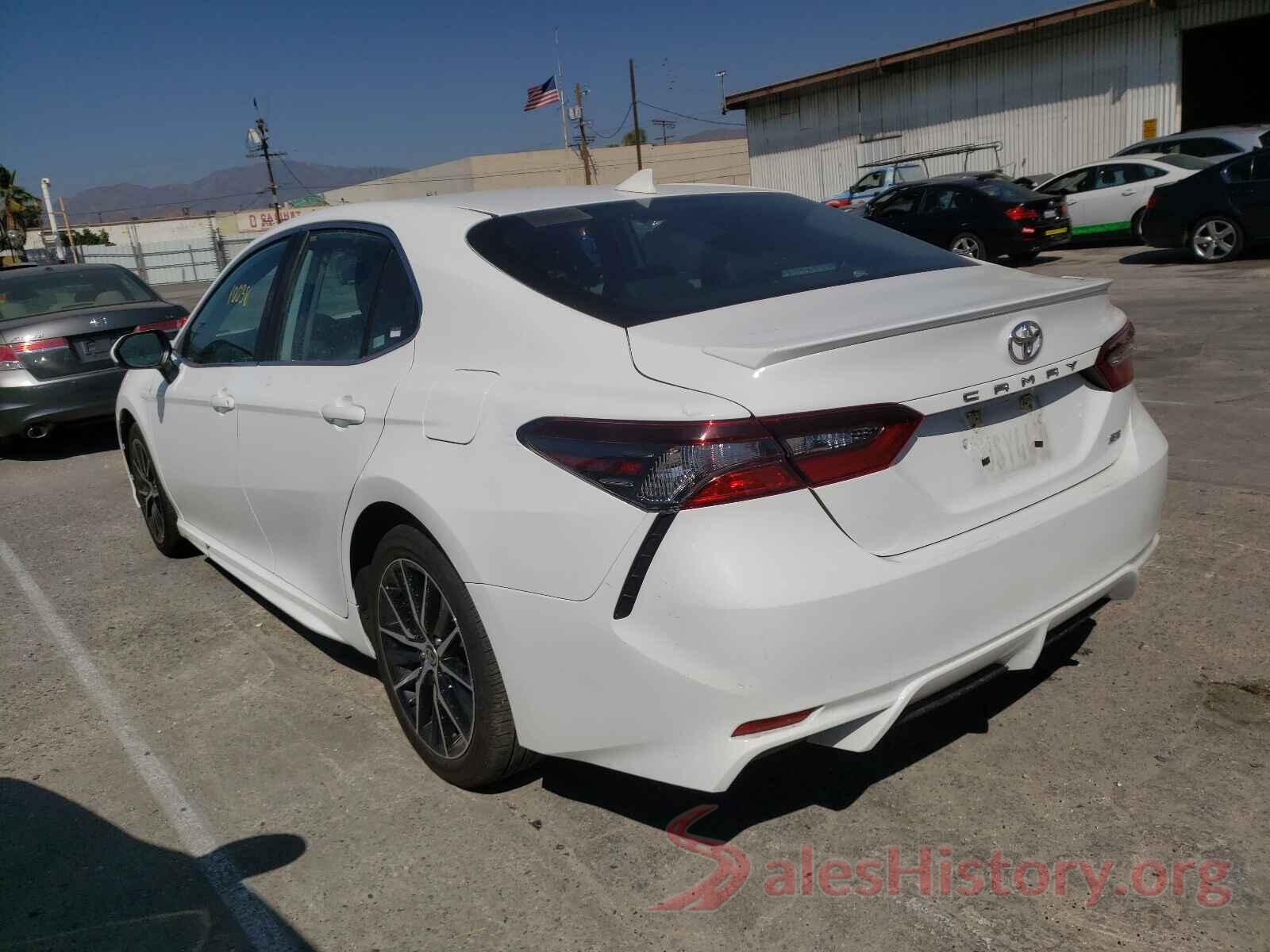 4T1G11AK3MU550465 2021 TOYOTA CAMRY