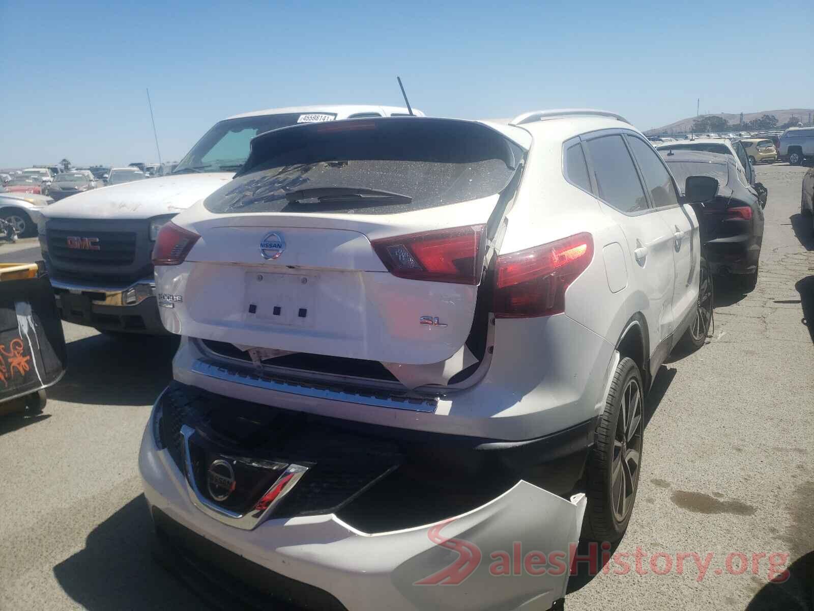 JN1BJ1CP1JW500996 2018 NISSAN ROGUE