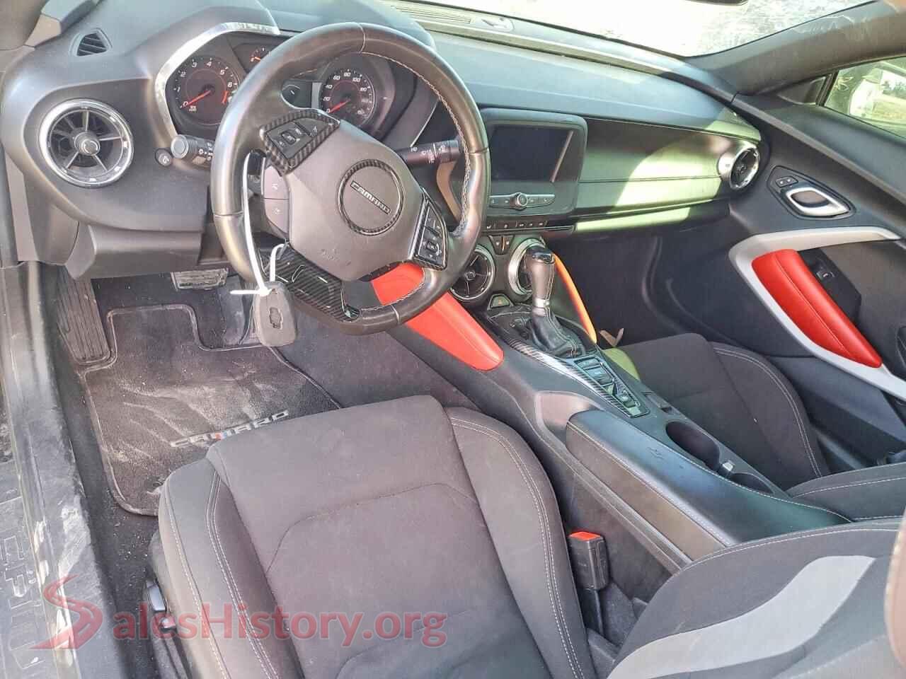 2020 CHEVROLET CAMARO VIN 1G1FF1R73L0100623, interior dashboard