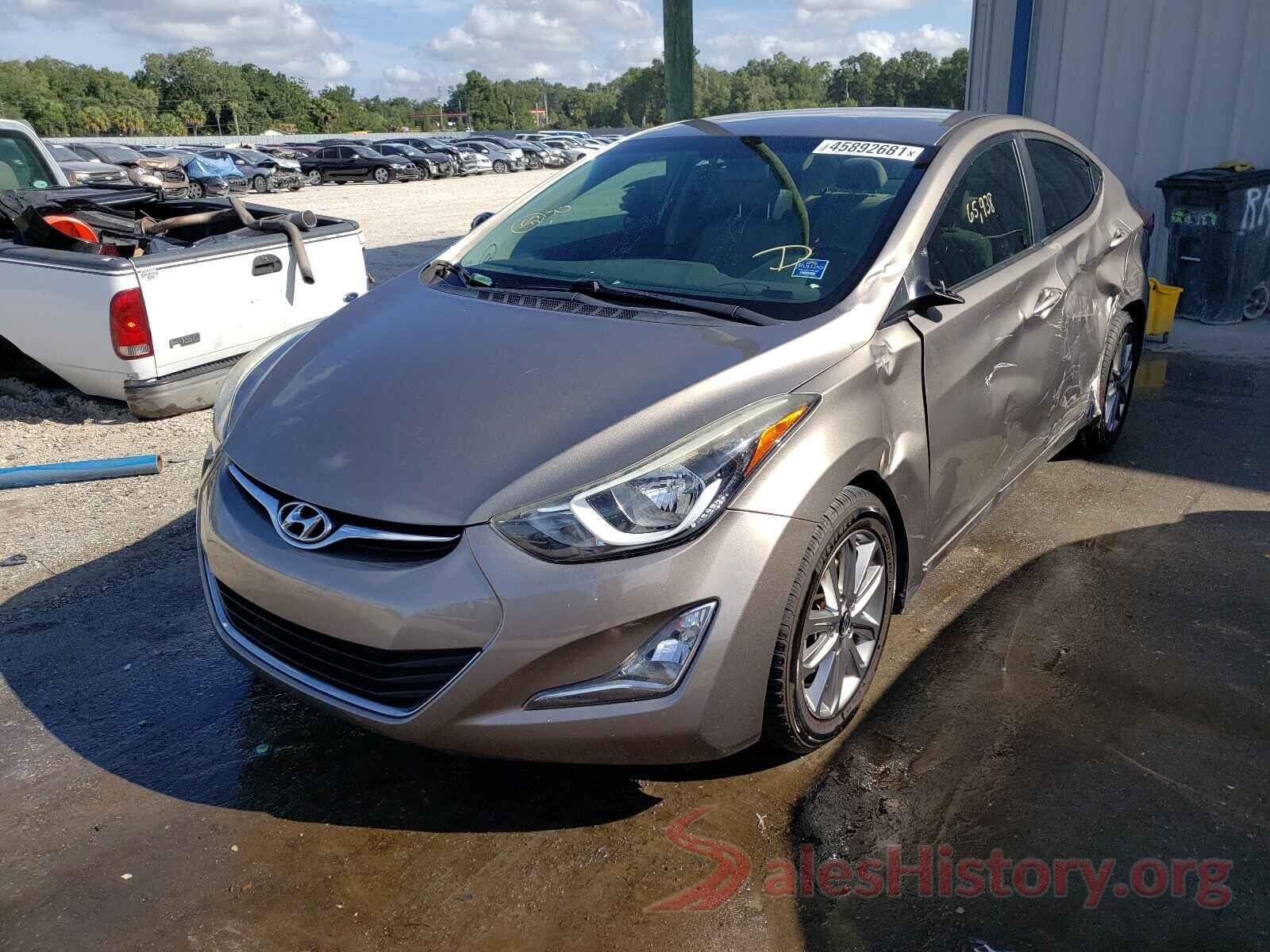 5NPDH4AE9GH754569 2016 HYUNDAI ELANTRA