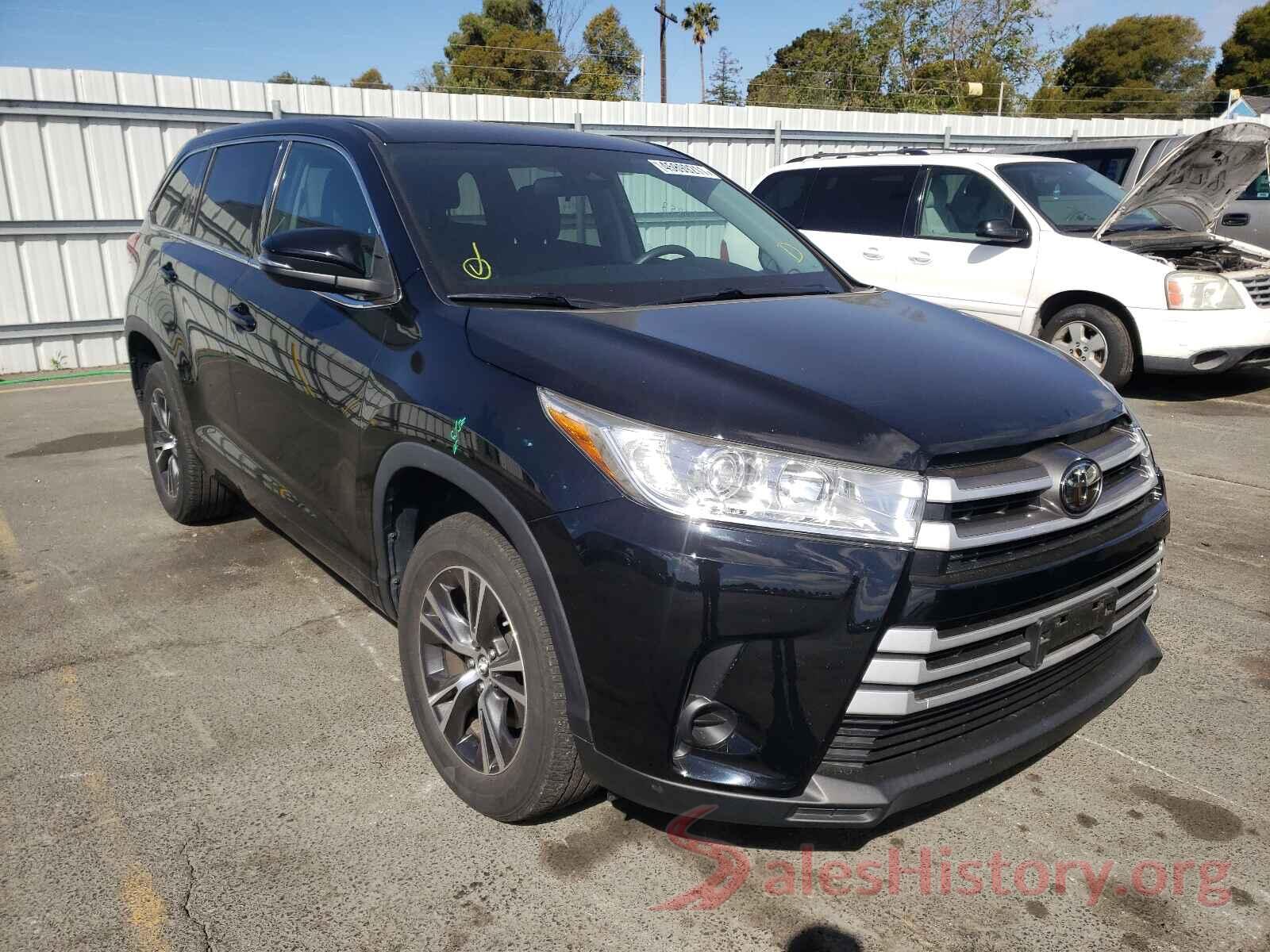 5TDZZRFH8JS272423 2018 TOYOTA HIGHLANDER