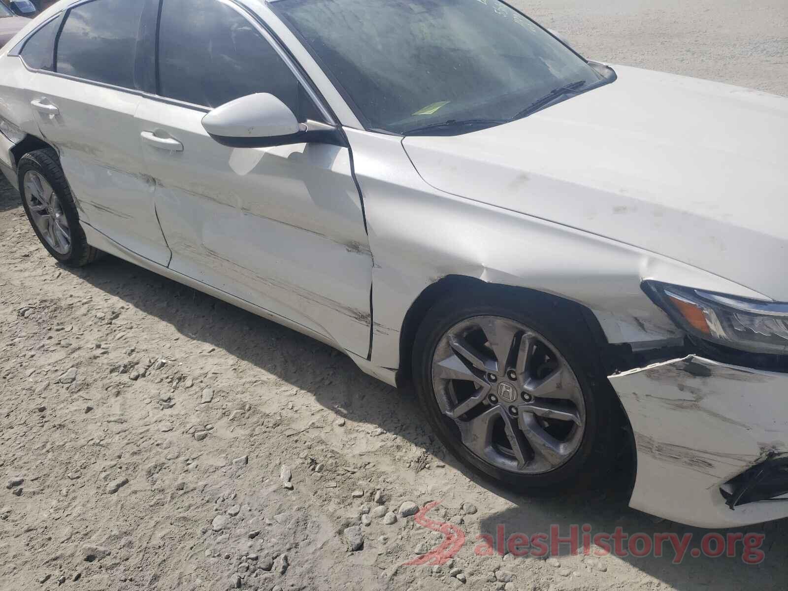 1HGCV1F14JA051129 2018 HONDA ACCORD