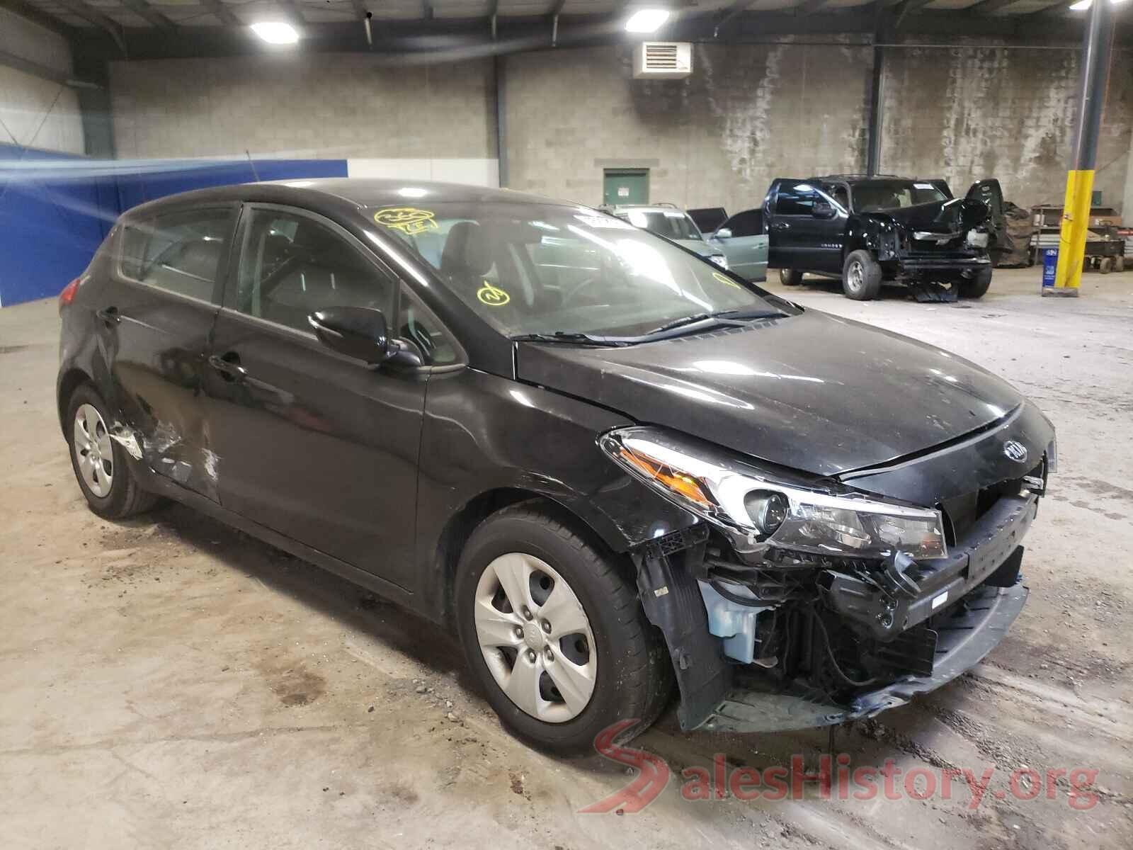 KNAFK5A8XH5725784 2017 KIA FORTE