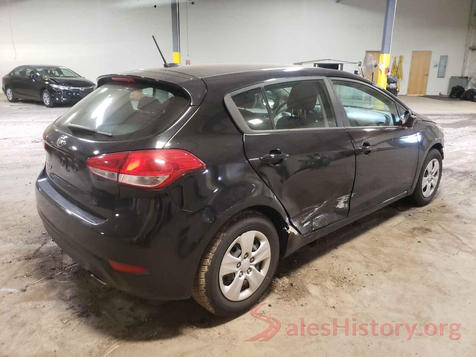 KNAFK5A8XH5725784 2017 KIA FORTE