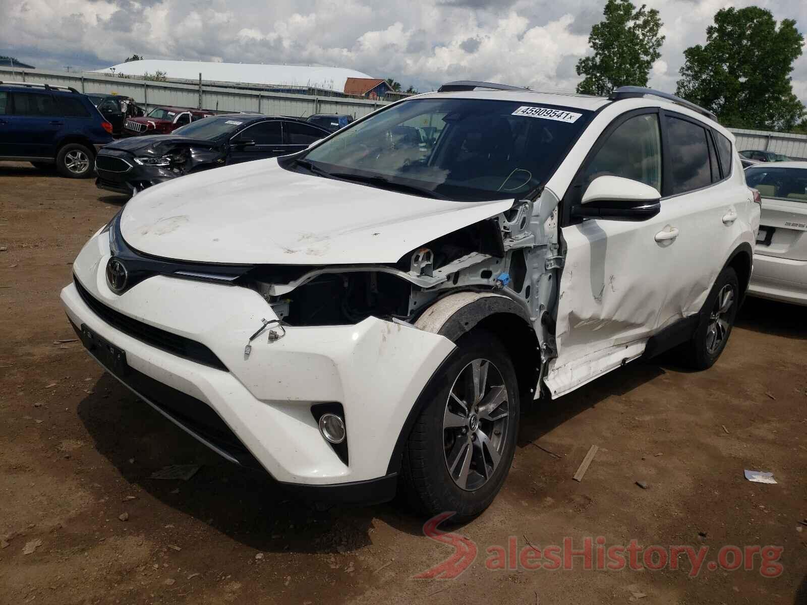 JTMRFREV7HJ112850 2017 TOYOTA RAV4