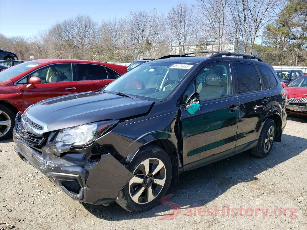 JF2SJAGC7JH586017 2018 SUBARU FORESTER