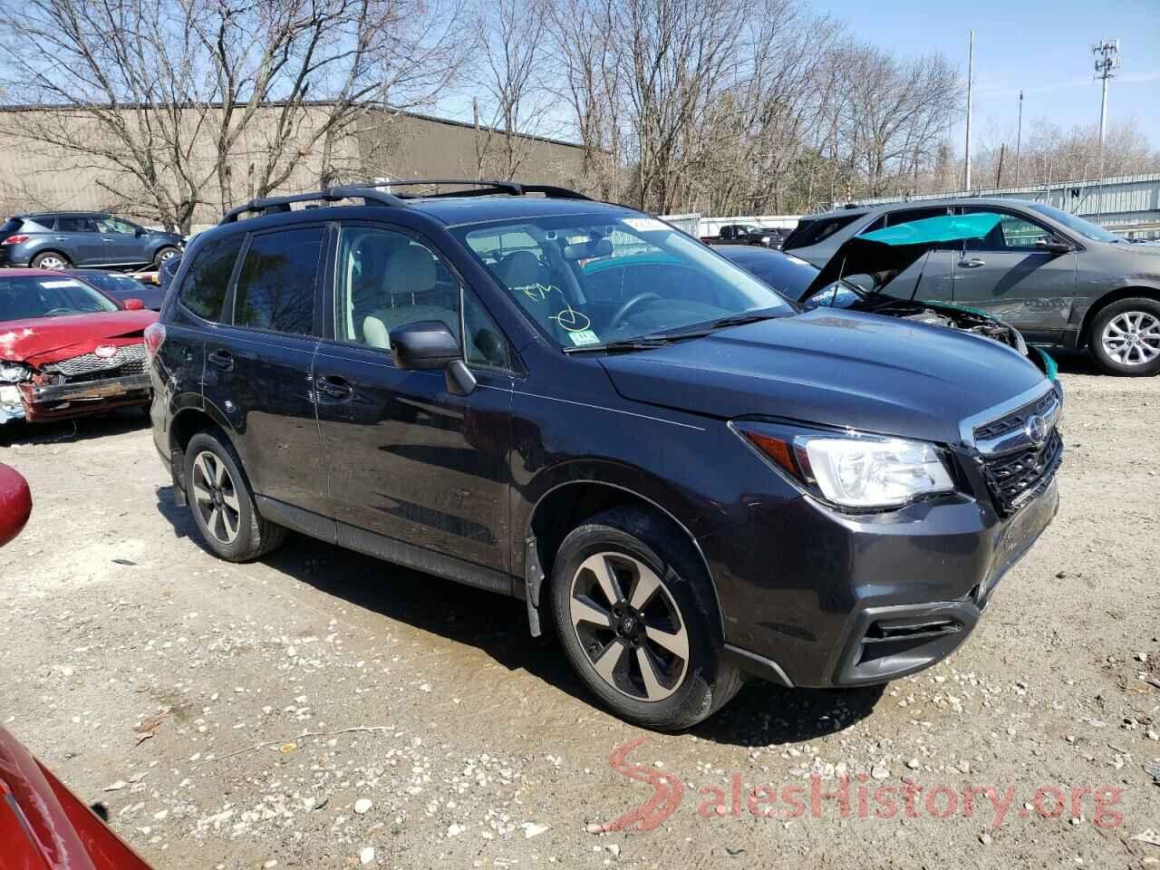 JF2SJAGC7JH586017 2018 SUBARU FORESTER