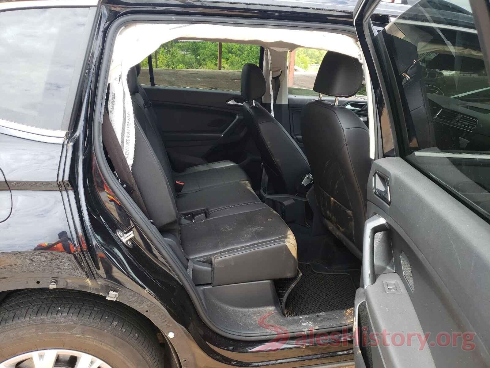 3VV3B7AX4JM054879 2018 VOLKSWAGEN TIGUAN