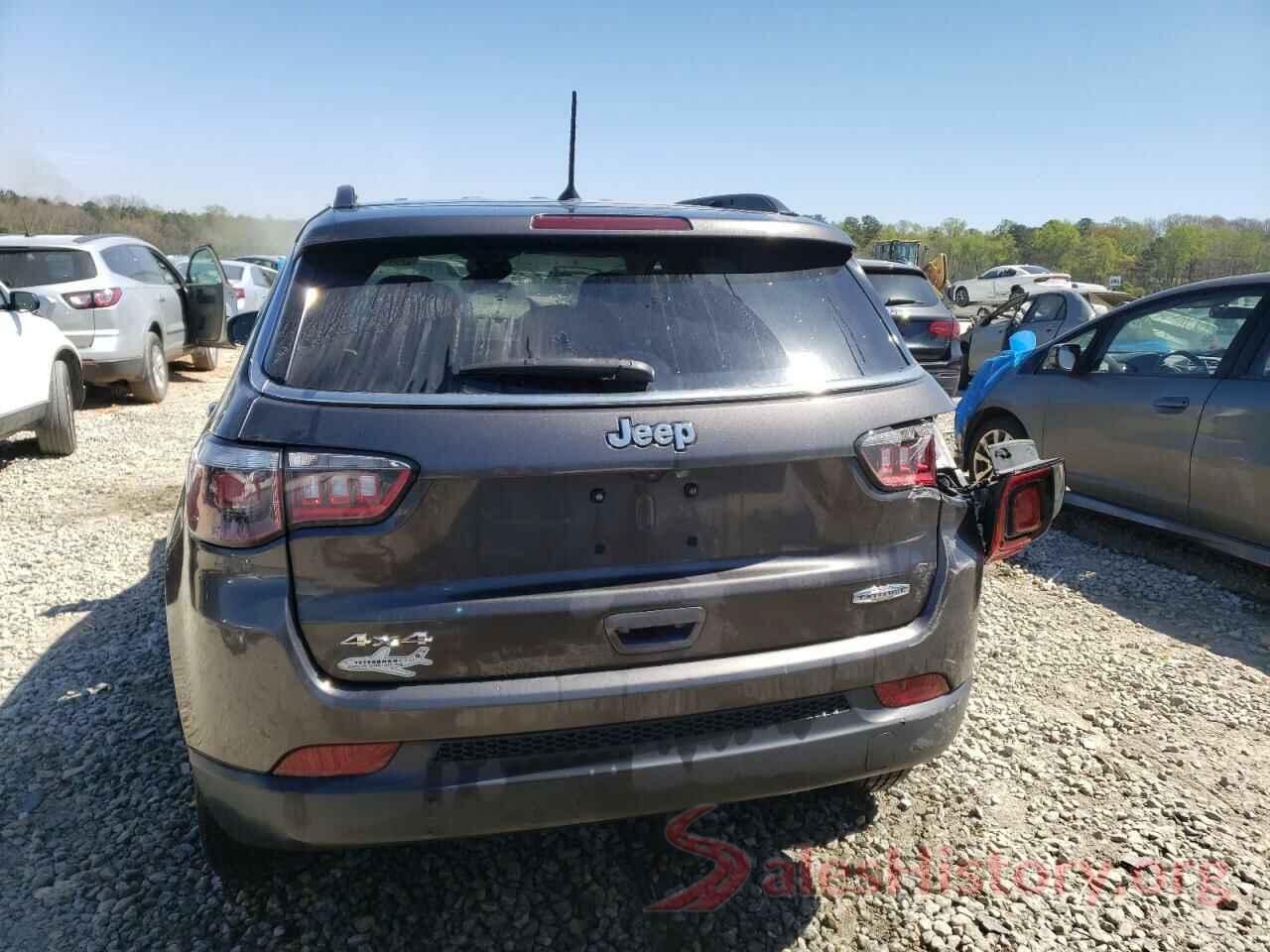 3C4NJDBB5JT484275 2018 JEEP COMPASS