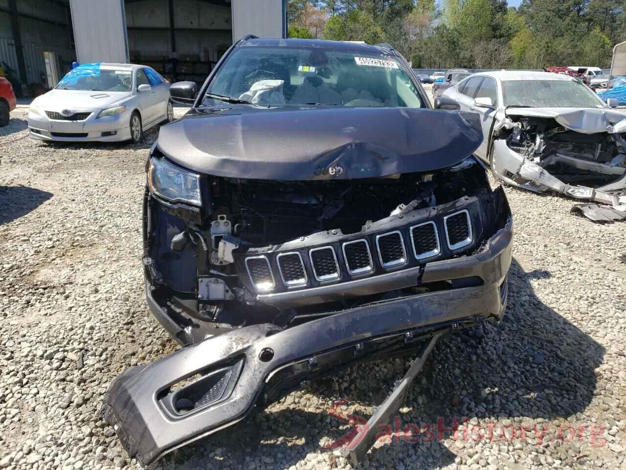 3C4NJDBB5JT484275 2018 JEEP COMPASS