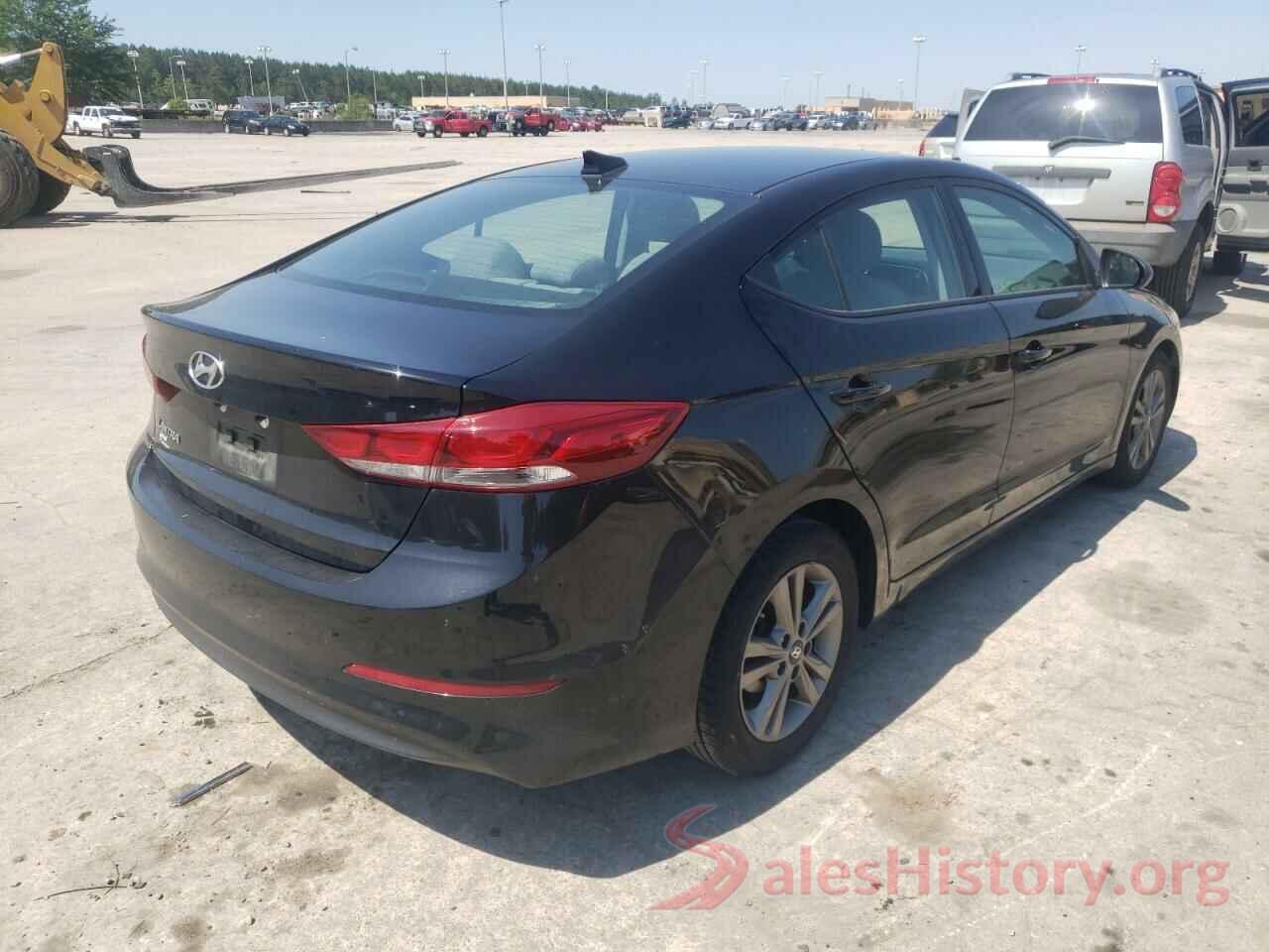 5NPD84LF4JH393829 2018 HYUNDAI ELANTRA