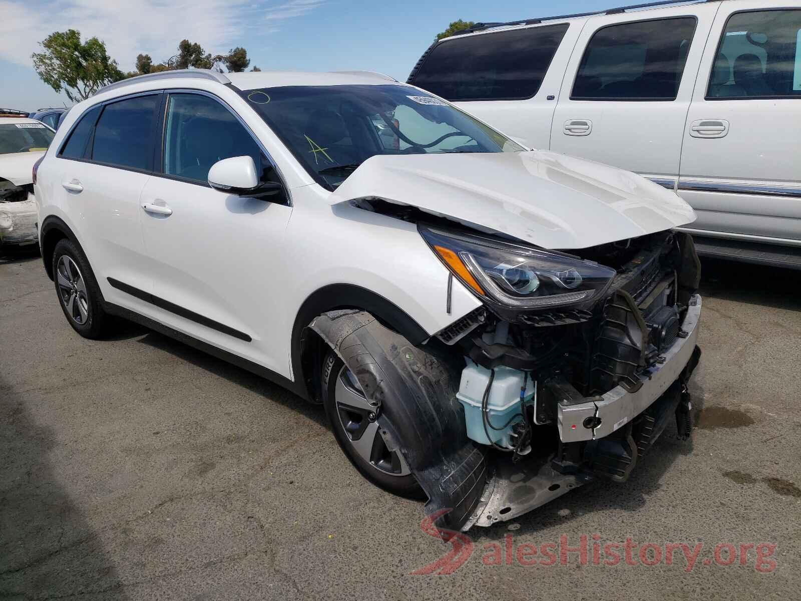 KNDCC3LD1J5147758 2018 KIA NIRO