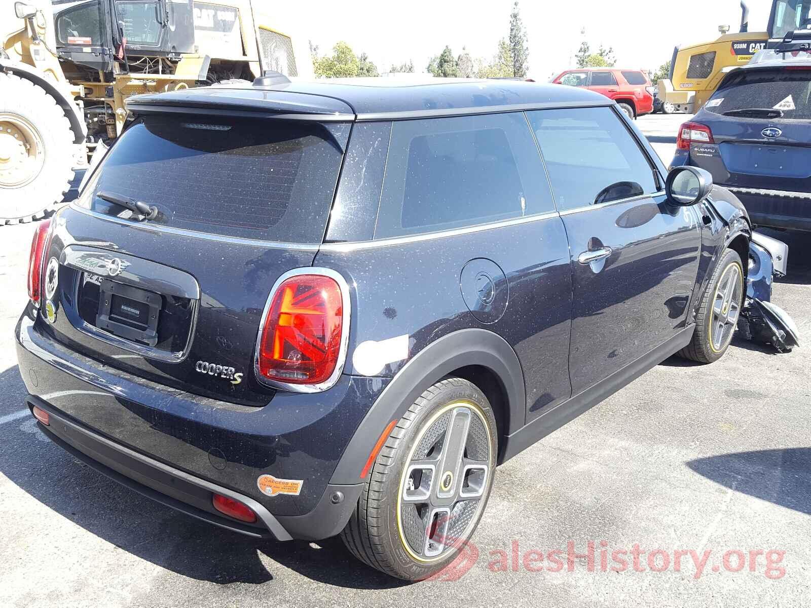 WMWXP3C04M2N48257 2021 MINI COOPER