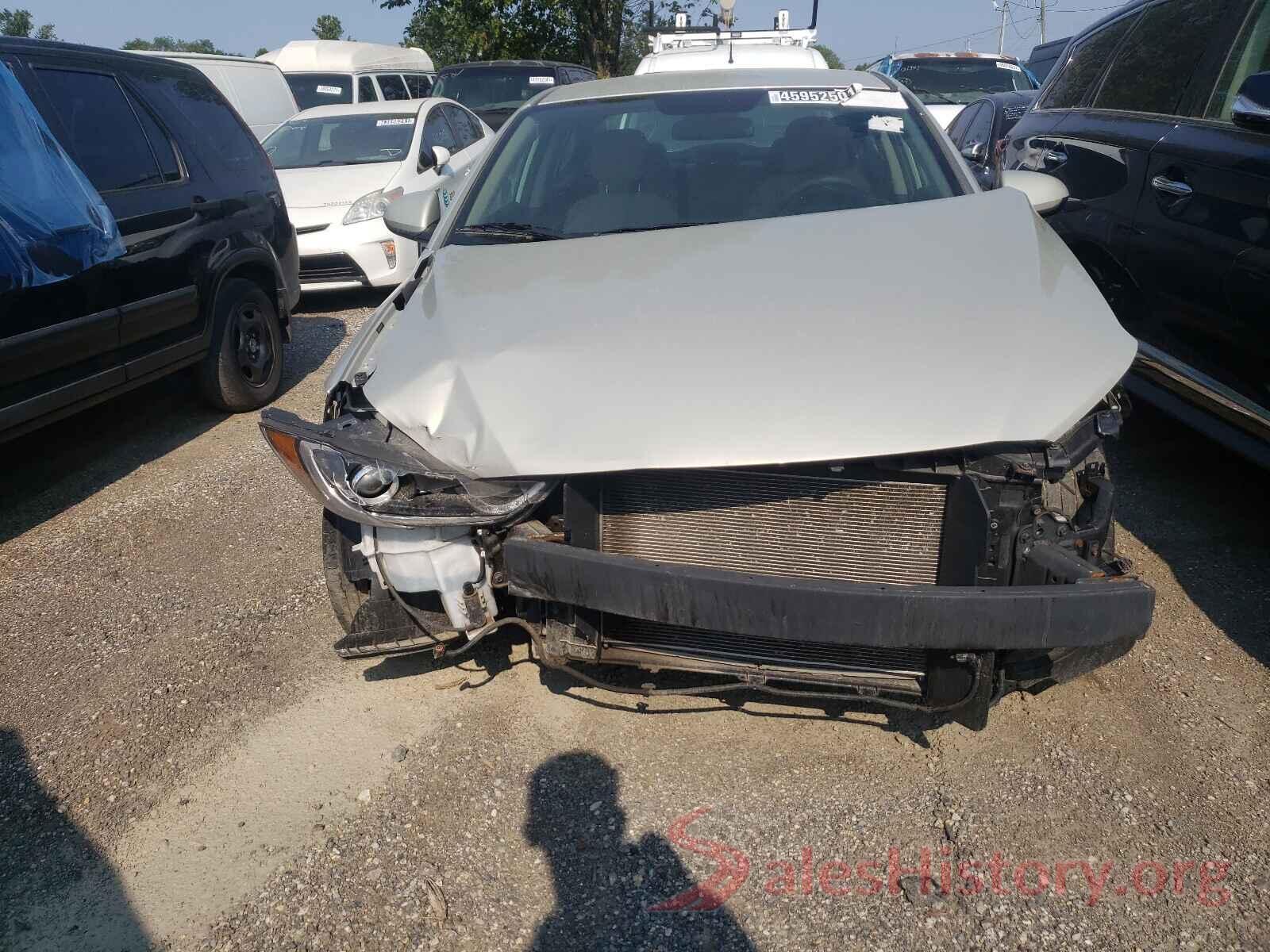 5NPD84LFXHH204966 2017 HYUNDAI ELANTRA