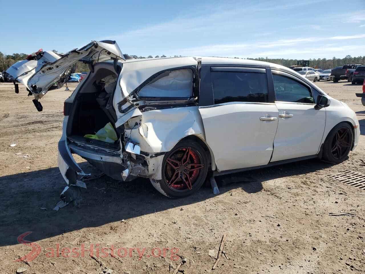2018 HONDA All Models VIN 5FNRL6H72JB025553, right side view