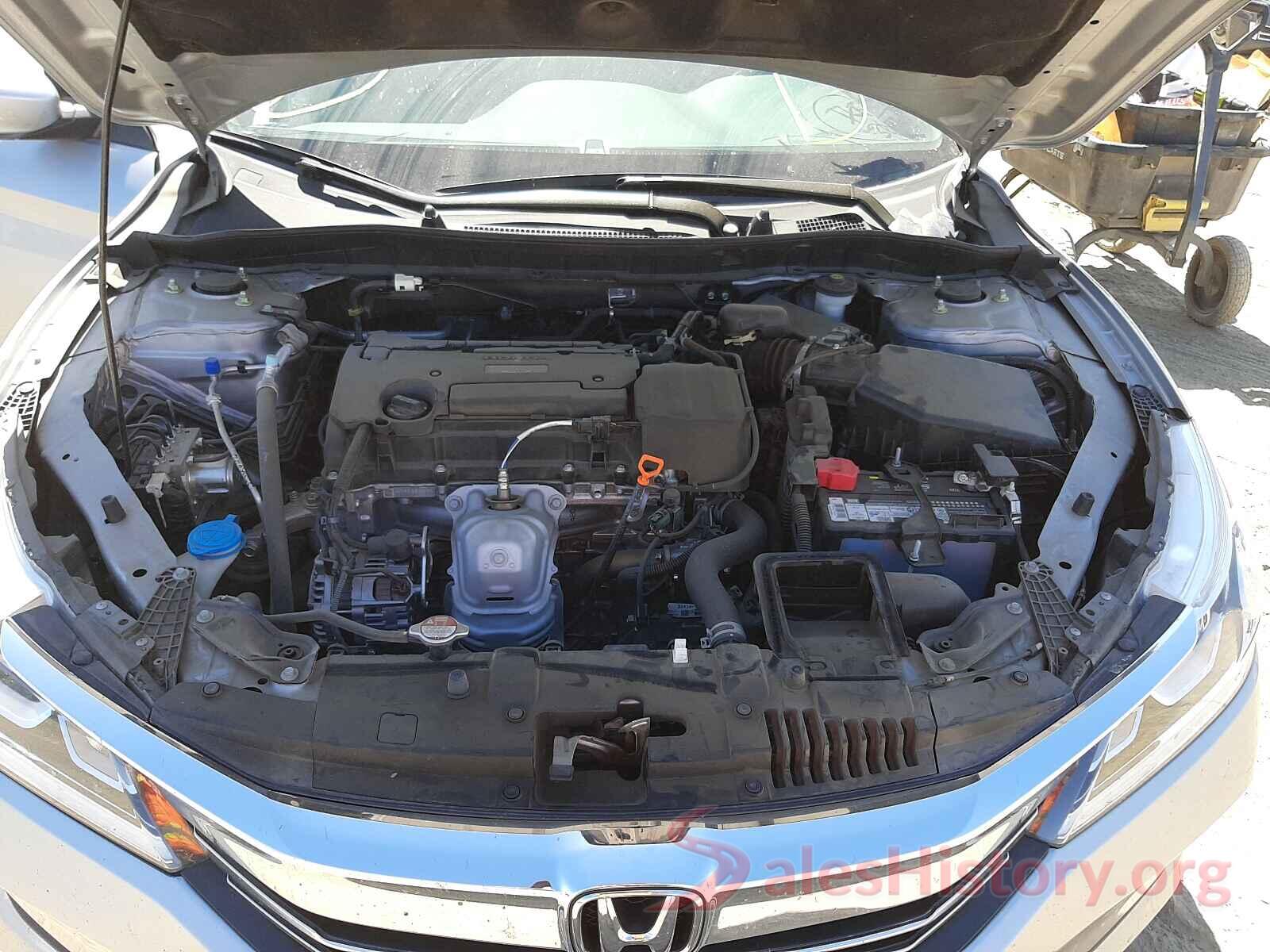 1HGCR2F38HA277681 2017 HONDA ACCORD