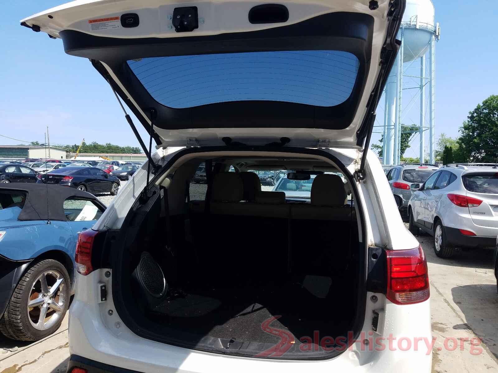 JA4AZ3A38HZ025489 2017 MITSUBISHI OUTLANDER