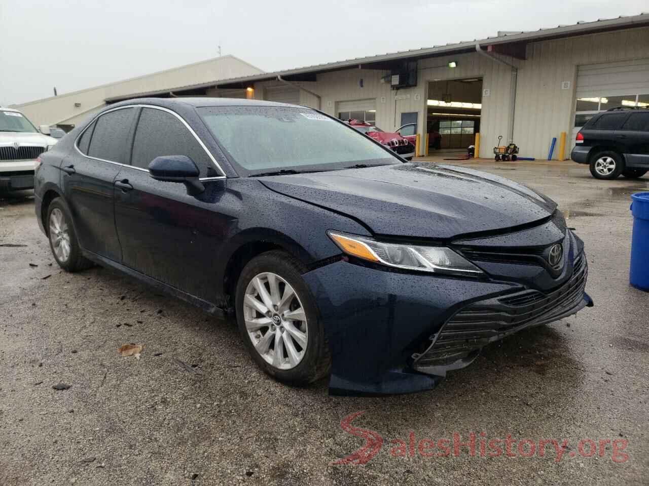 4T1B11HK6JU618026 2018 TOYOTA CAMRY