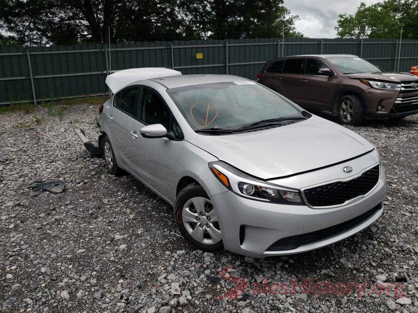 3KPFK4A73HE149643 2017 KIA FORTE